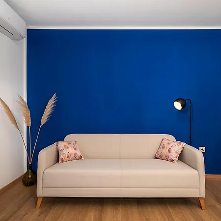 Luna Apartment *